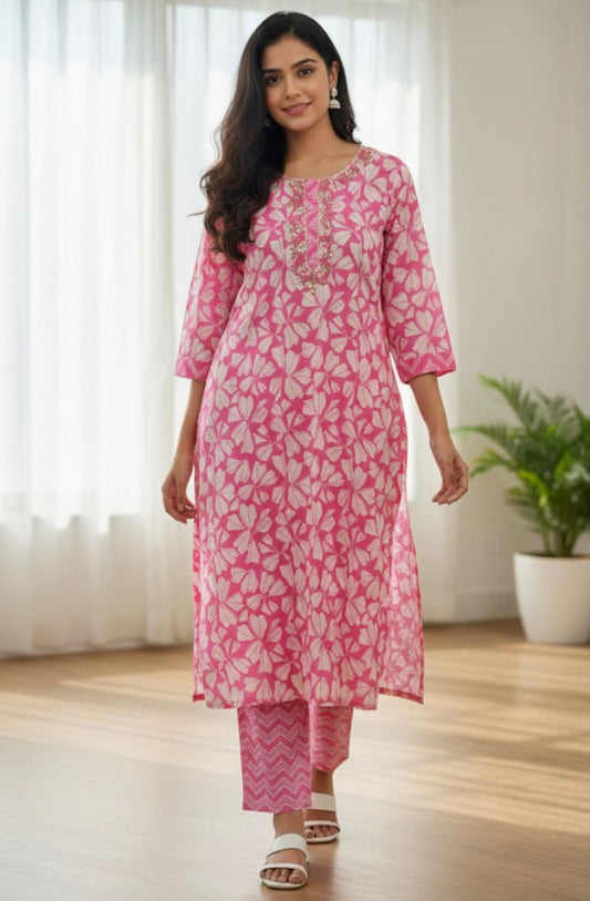 Blush Bloom Elegance Floral Kurti 🌸✨